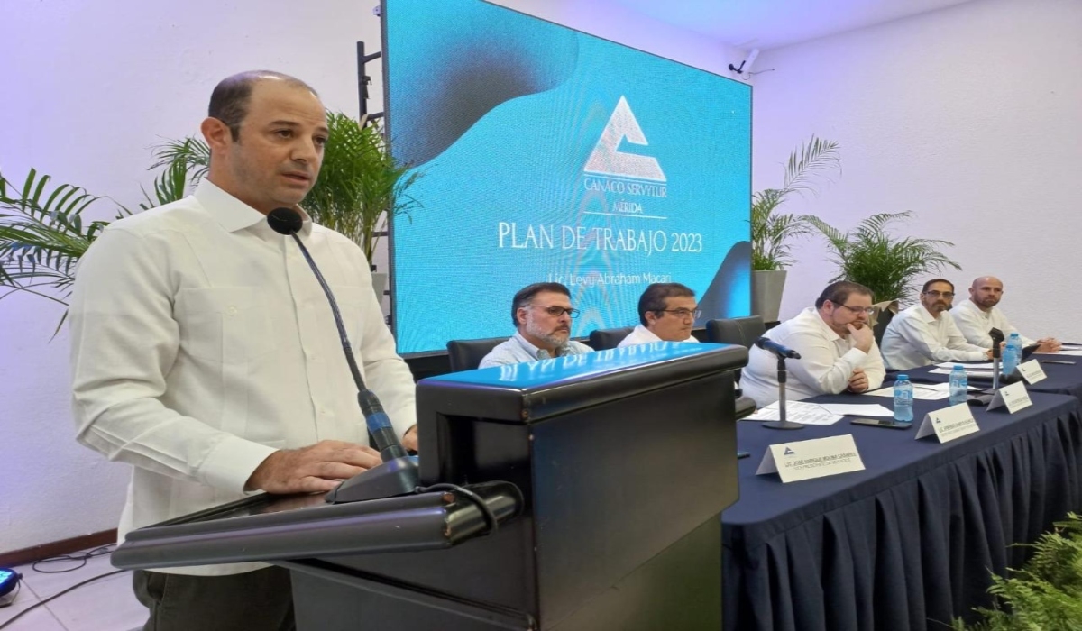 Levy Abraham va por fortalecer el comercio formal en la Canaco Mérida