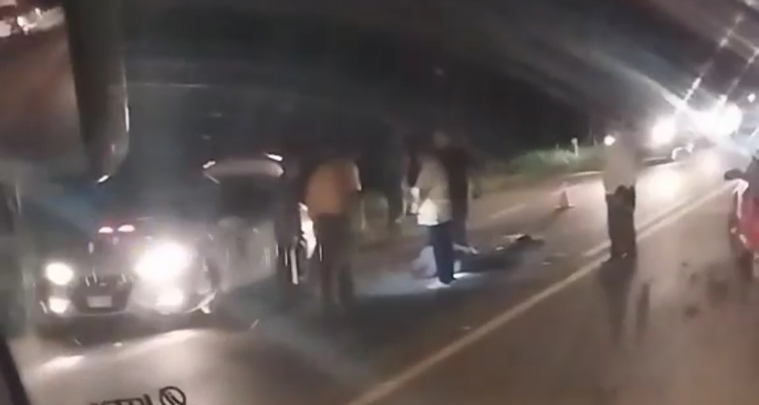 El hombre fue levantado con fractura de tibia y peroné del pie izquierdo El hombre fue levantado con fractura de tibia y peroné del pie izquierdo