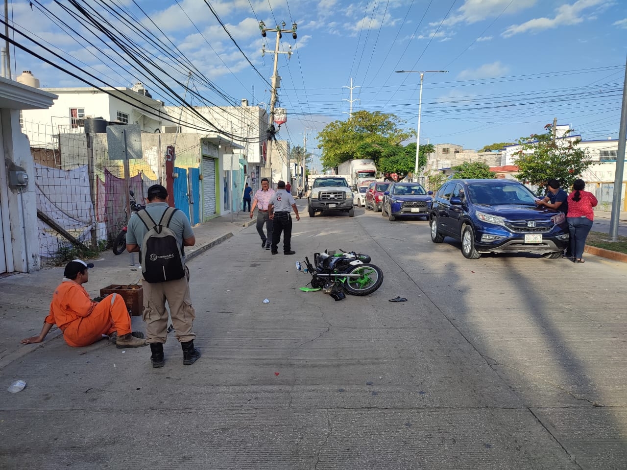 Perrito callejero provoca accidente en Ciudad del Carmen