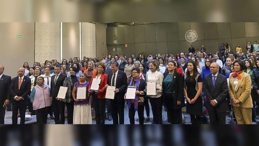 Para poder obtener la acreditación, la dependencia de la Fiscalía efectuó evaluaciones periódicas de su funcionamiento, operatividad y procesos internos