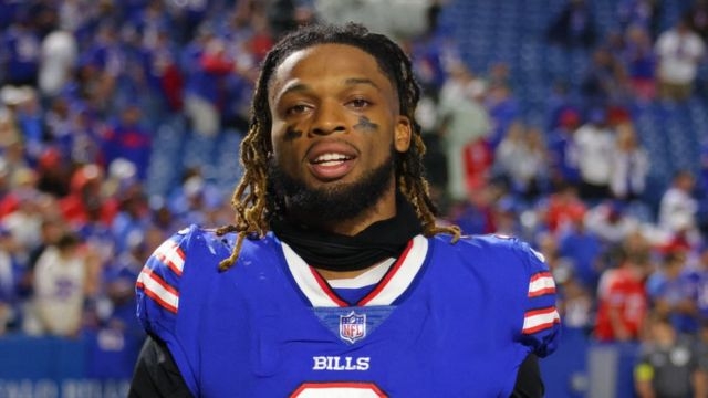 Damar Hamlin sufrió un paro cardiaco el lunes pasado en un juego de los Buffalo Bills de la NFL Damar Hamlin sufrió un paro cardiaco el lunes pasado en un juego de los Buffalo Bills de la NFL