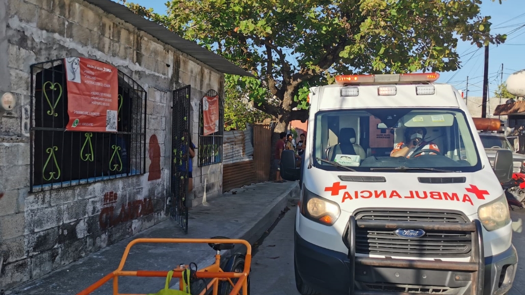 El menos fue traslado a un hospital para su atención El menos fue traslado a un hospital para su atención