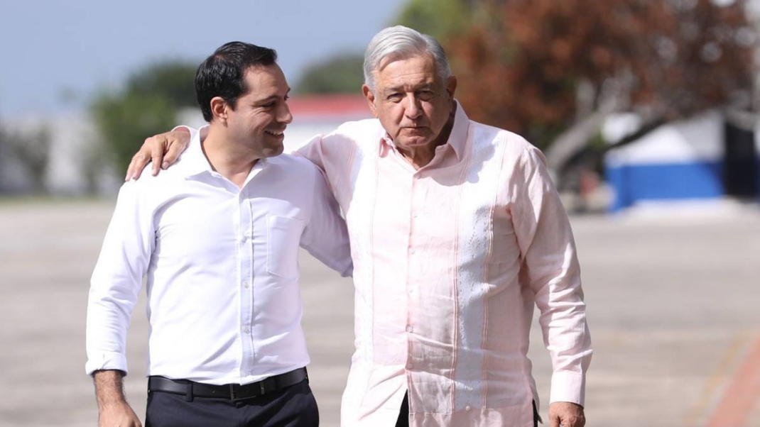 La reunión se llevó a cabo en la Base Aérea Militar Número 8, en Mérida