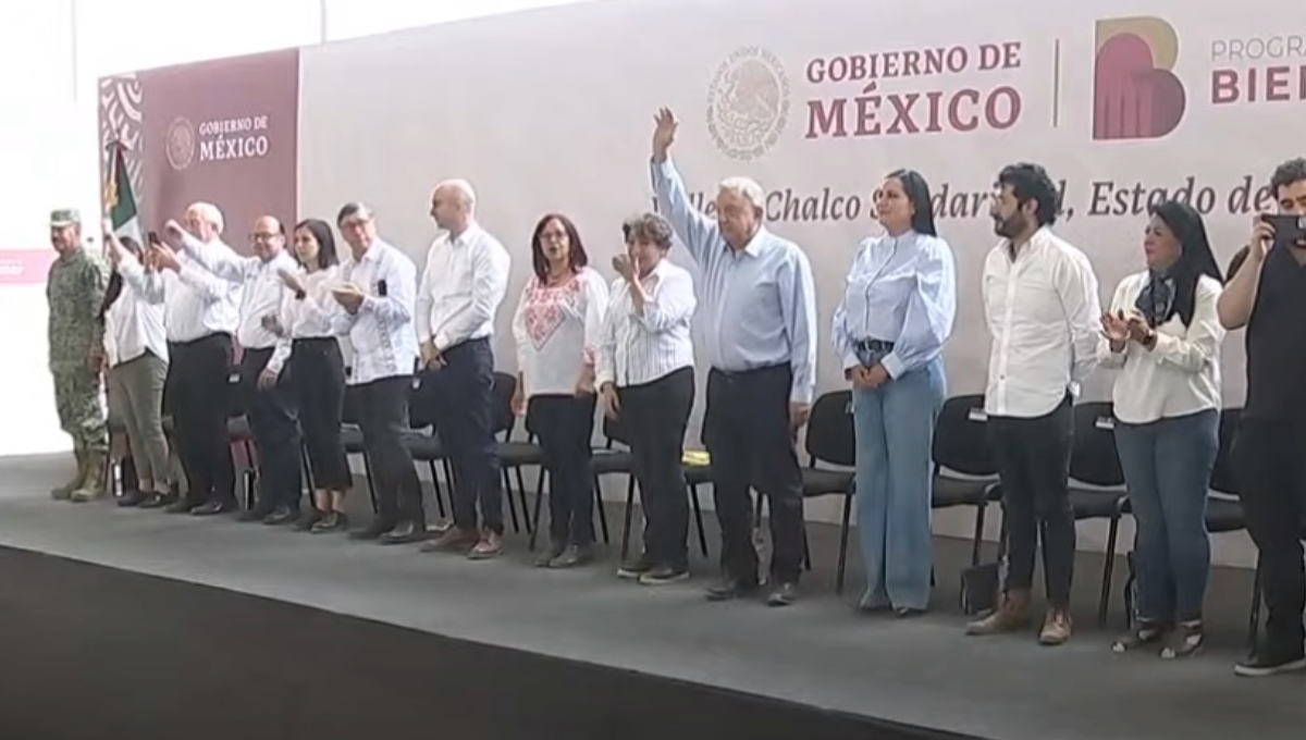 El presidente de México se encuentra de gira por Valle de Chalco