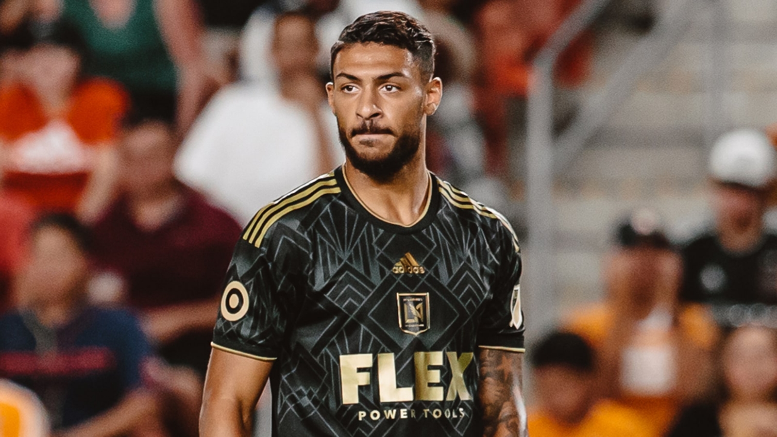 Denis Bouanga sería compañero de Gignac en Tigres en la Liga MX