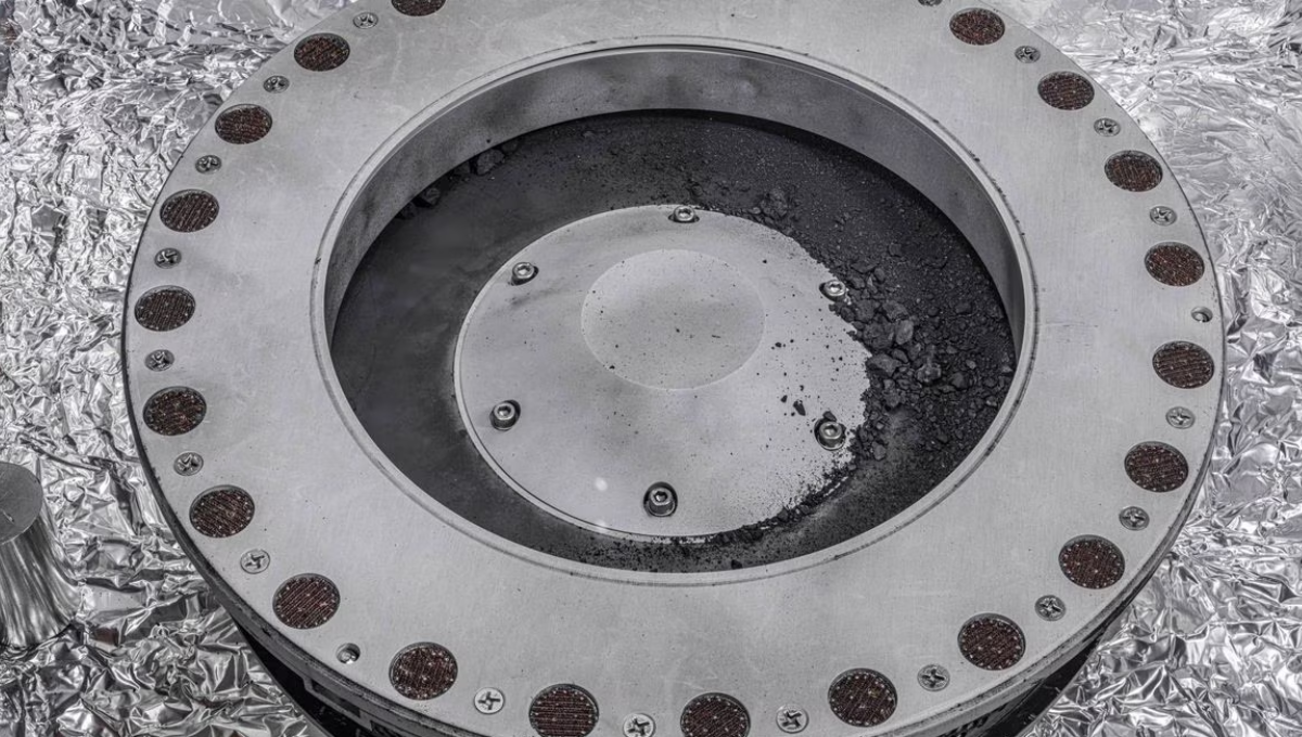 La cápsula con los restos del asteroide. Foto: Especial La cápsula con los restos del asteroide. Foto: Especial