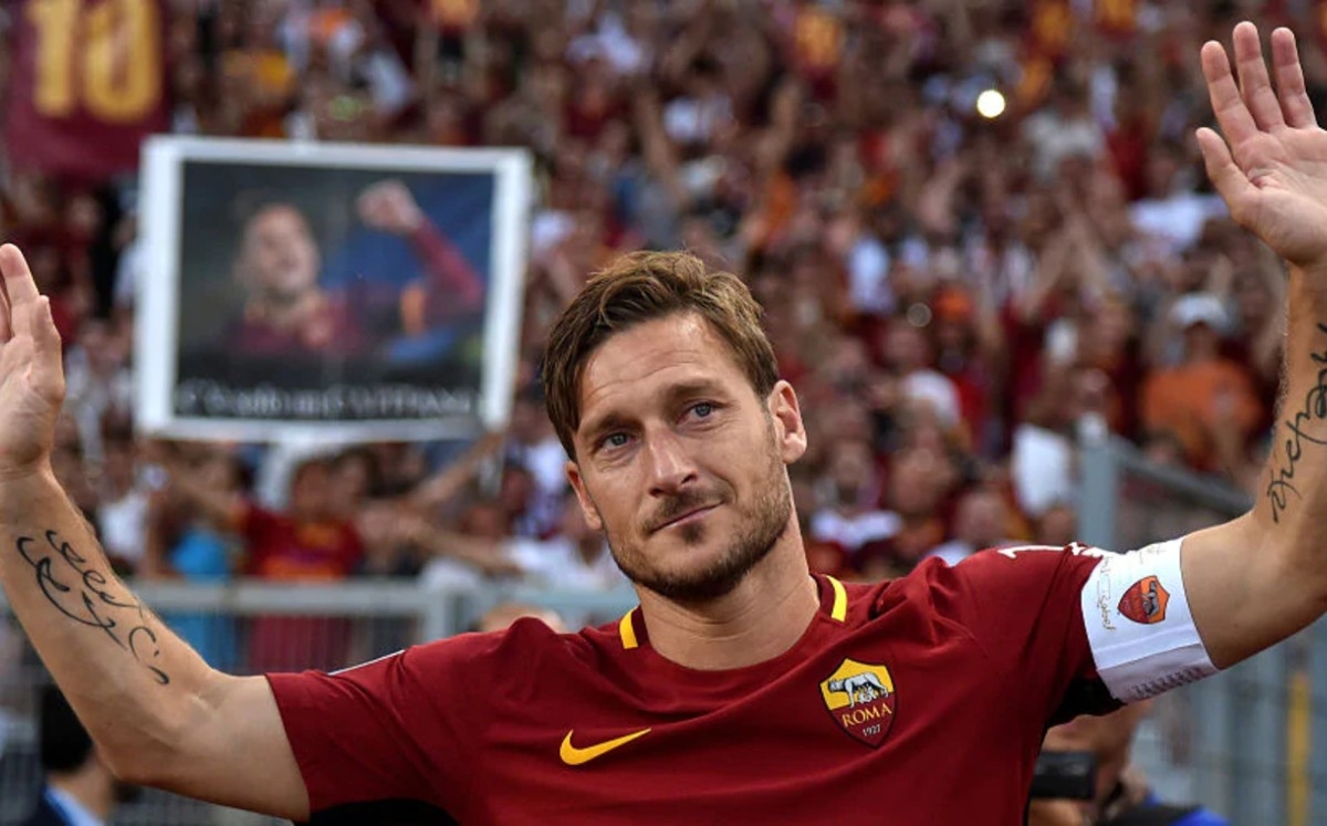 Francesco Totti quiere a más futbolistas mexicanos jugando en Italia Francesco Totti quiere a más futbolistas mexicanos jugando en Italia