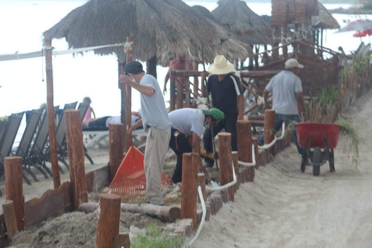A pesar de ser el pilar económico de la isla Holbox, el sector hotelero se enfrenta a una caída en la actividad turística.