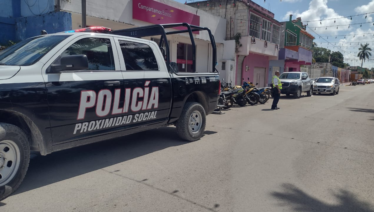La motocicleta se encontraba en el estacionamiento de la corporación La motocicleta se encontraba en el estacionamiento de la corporación