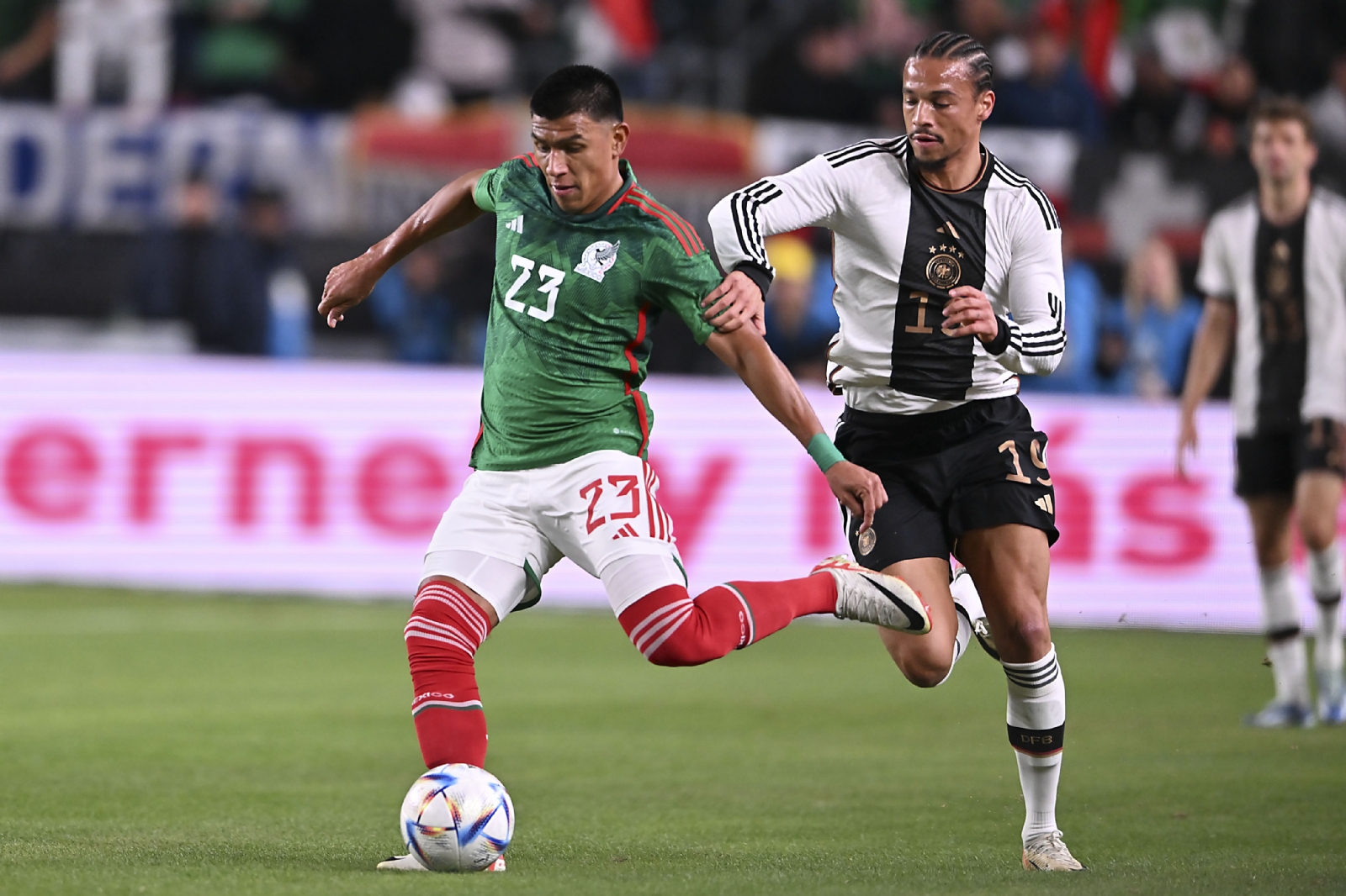 México termina la fecha FIFA con una victoria y un empate México termina la fecha FIFA con una victoria y un empate