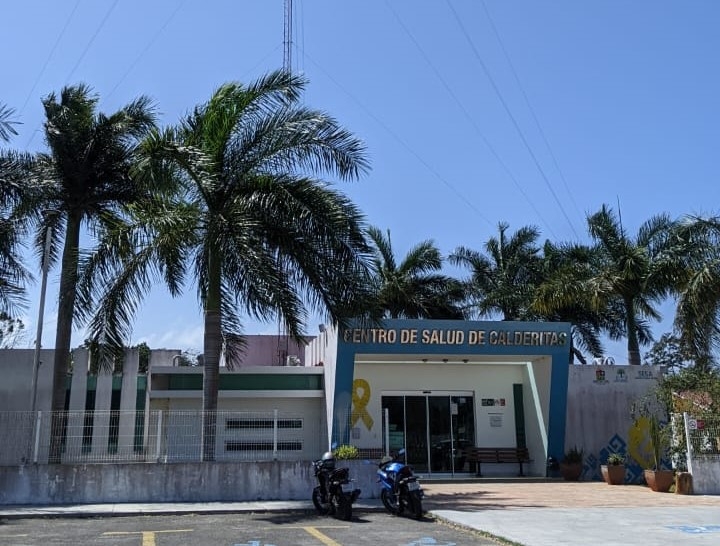 Instan a quienes presenten algún síntoma a que acudan al doctor y eviten automedicarse