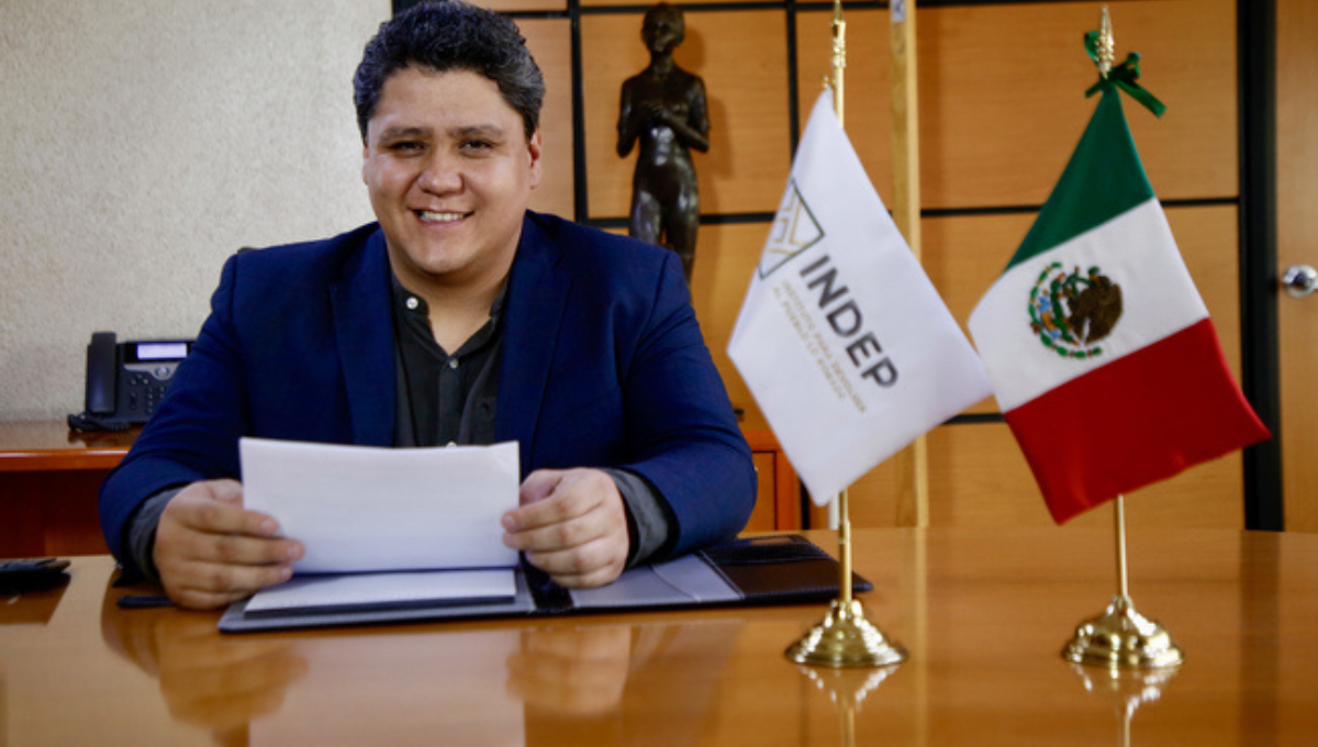 Alberto Becerra trabajó antes en la ayudantía al Presidente de México Alberto Becerra trabajó antes en la ayudantía al Presidente de México