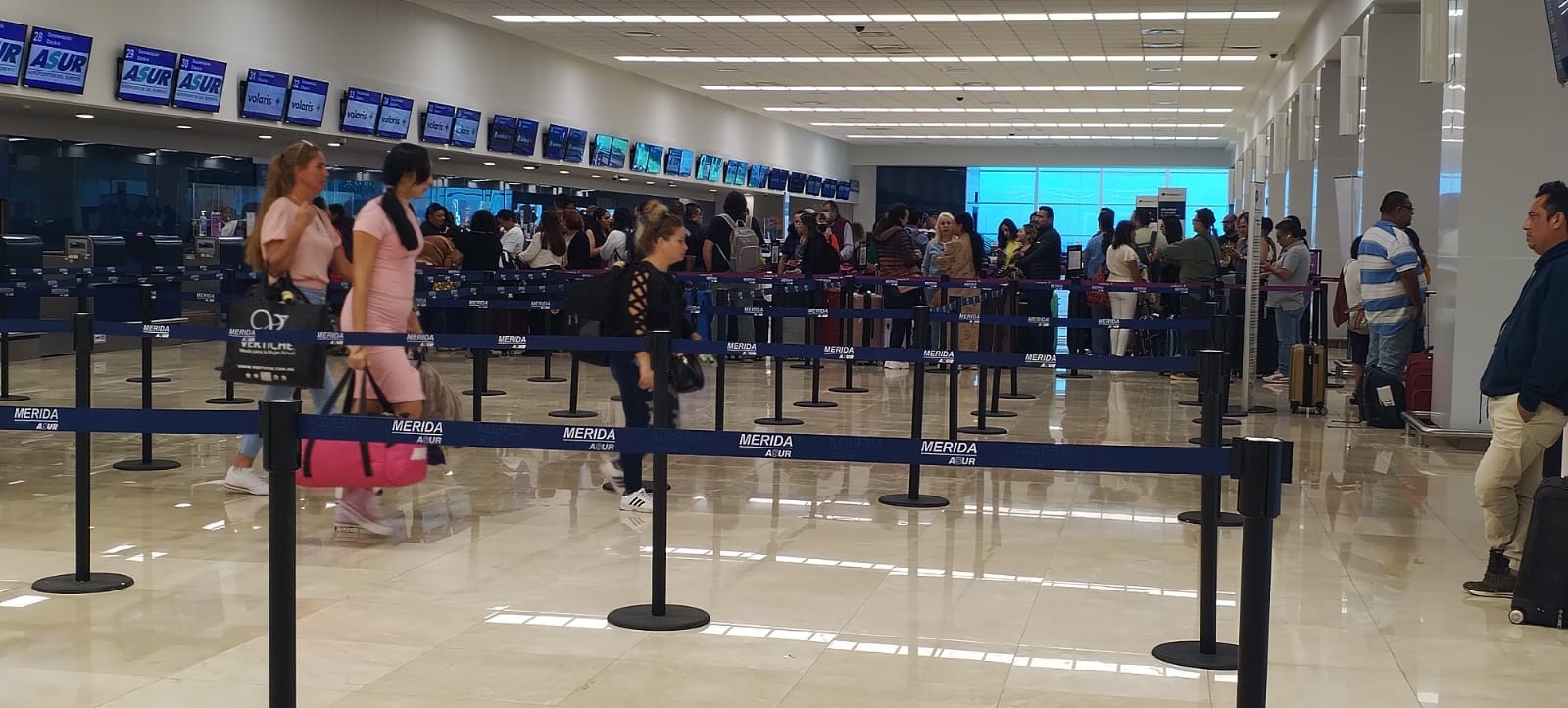 El aeropuerto de Mérida registra buena afluencia en este primer lunes de octubre El aeropuerto de Mérida registra buena afluencia en este primer lunes de octubre