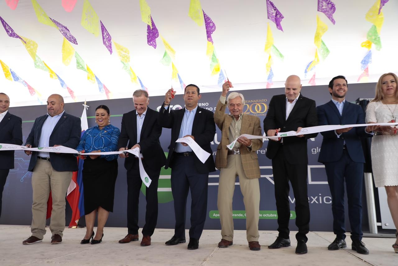 Diego Sinhue Rodríguez Vallejo, gobernador de Guanajuato, inauguró la planta de la empresa de Eslovenia Diego Sinhue Rodríguez Vallejo, gobernador de Guanajuato, inauguró la planta de la empresa de Eslovenia