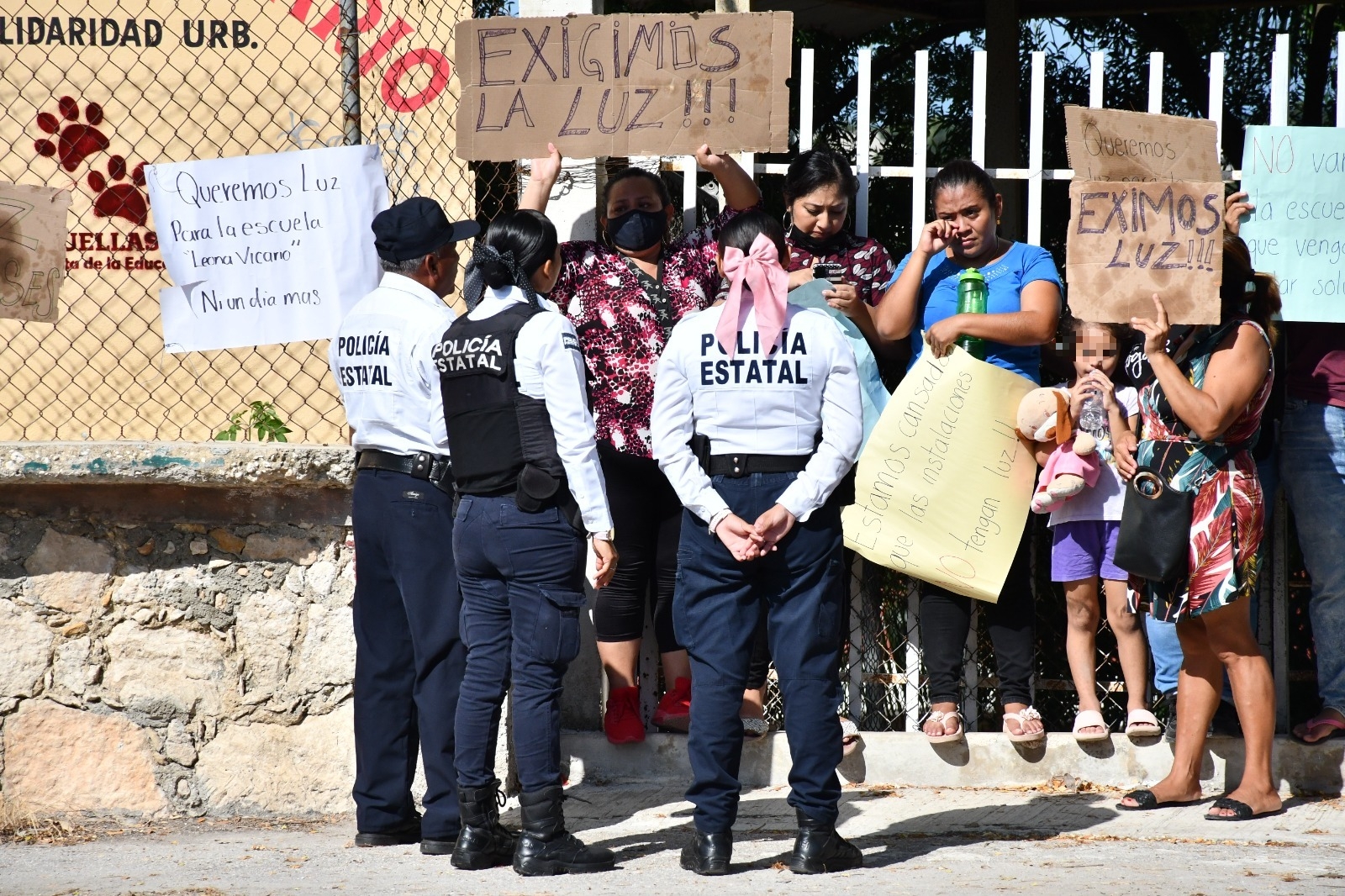 El Director de la primaria señaló que la Secretaría de Educación autorizó un millón 800 mil pesos, pero personal técnico no ha llegado
