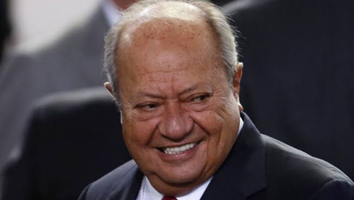 A lo largo de su trayectoria al frente del sindicato de Pemex, Carlos Romero Deschamps estuvo envuelto en varias polémicas A lo largo de su trayectoria al frente del sindicato de Pemex, Carlos Romero Deschamps estuvo envuelto en varias polémicas