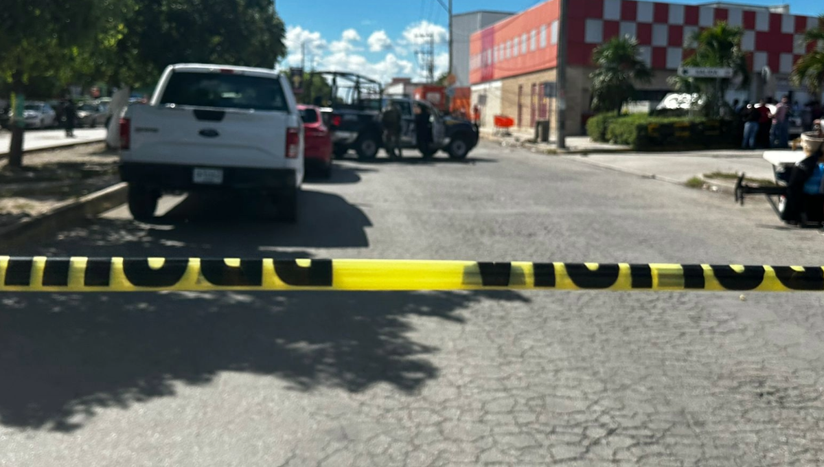 Los oficiales encontraron el cuerpo de un hombre que presentaba al menos cuatro impactos Los oficiales encontraron el cuerpo de un hombre que presentaba al menos cuatro impactos