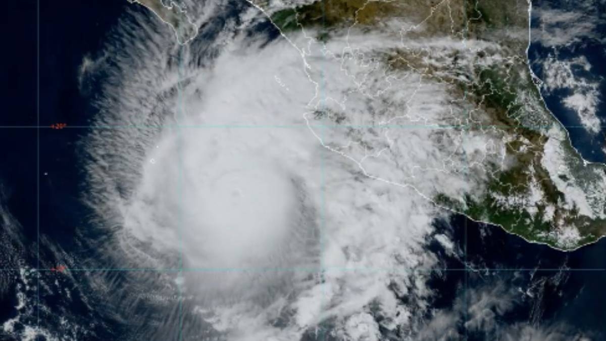 El Huracán Otis tocará tierra en las próximas horas y estos son los estados a los que afectará