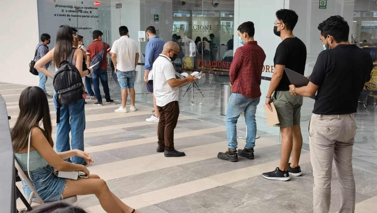 La oficina de Relaciones Exteriores está ubicada en la plaza The Harbor Mérida y labora 12 horas al día, de 8:00 a 20:00 horas. La oficina de Relaciones Exteriores está ubicada en la plaza The Harbor Mérida y labora 12 horas al día, de 8:00 a 20:00 horas.