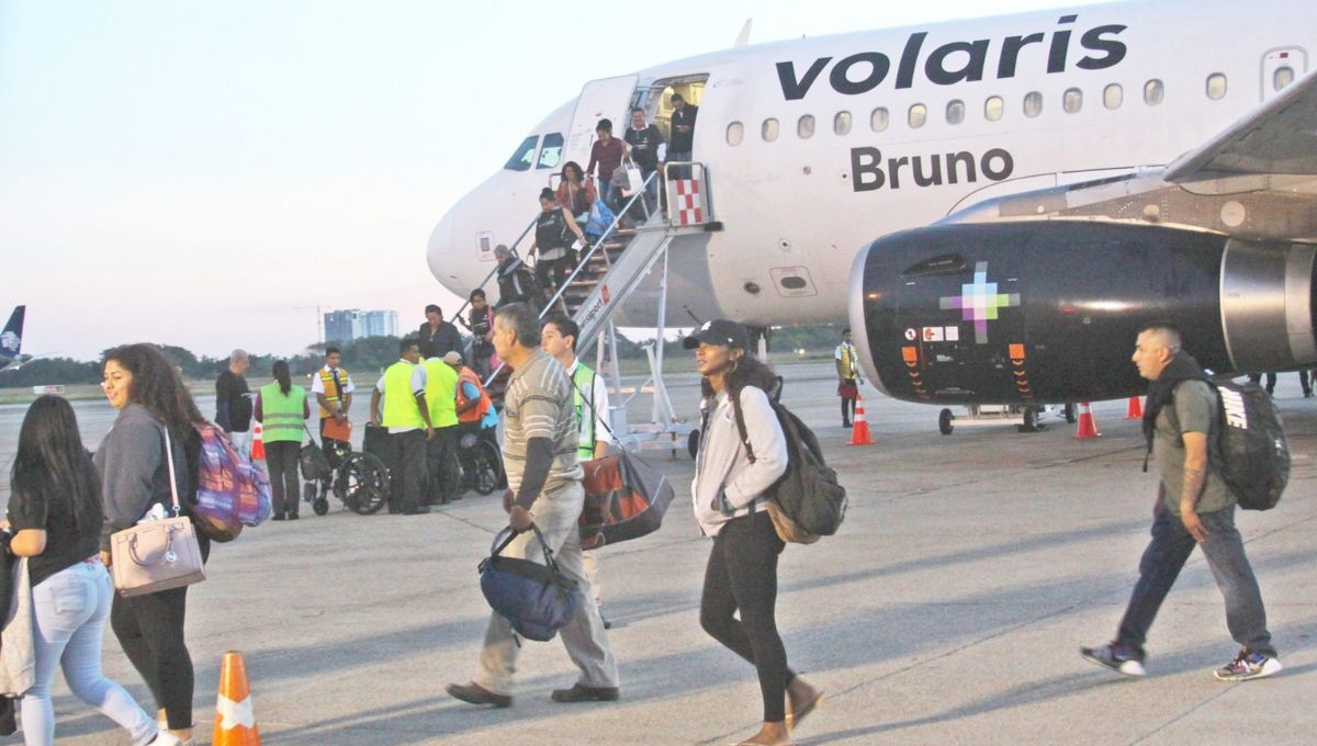 Volaris informó que como consecuencia del paso del Huracán Otis, suspendía hasta nuevo aviso sus operaciones en el Aeropuetrto Internacional de Acapulco Volaris informó que como consecuencia del paso del Huracán Otis, suspendía hasta nuevo aviso sus operaciones en el Aeropuetrto Internacional de Acapulco