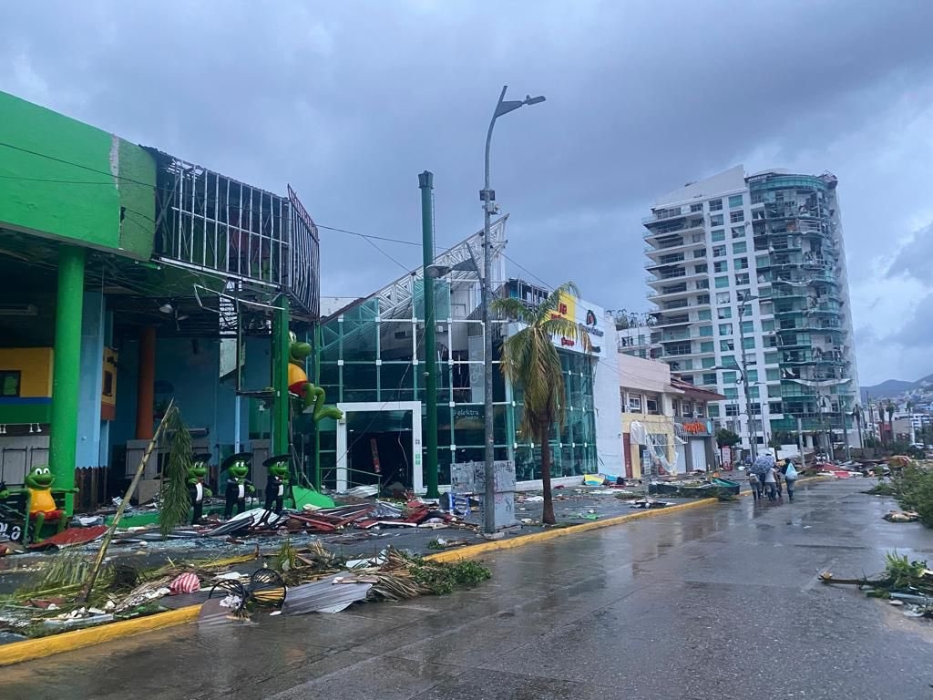 Acapulco se ha convertido en una zona de desastre por el Huracán Otis