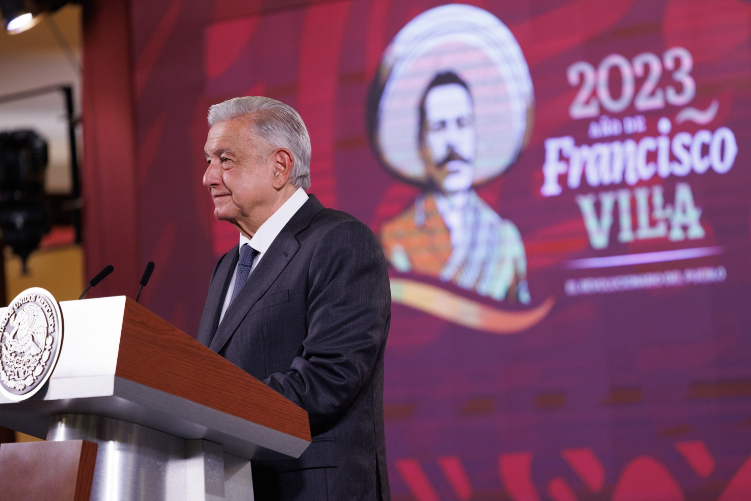 AMLO empezará sus actividades con la conferencia mañanera de este viernes AMLO empezará sus actividades con la conferencia mañanera de este viernes