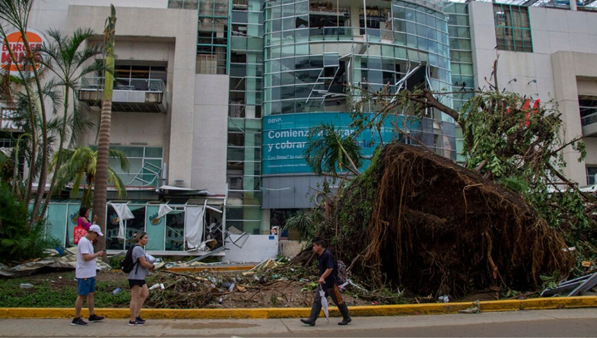 AMLO estará en Guerrero este domingo para seguir apoyando a los damnificados AMLO estará en Guerrero este domingo para seguir apoyando a los damnificados
