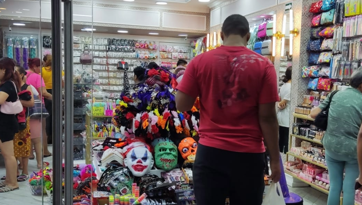 Estos municipios prohibieron disfraces con máscaras y accesorios de Halloween para evitar delitos