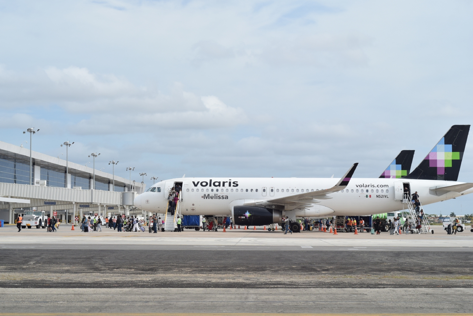 La aerolínea no les dio alimentos ni hospedaje y mucho menos dinero para el taxi de regreso al hotel, ya sea en Mérida o en la Ciudad de México
