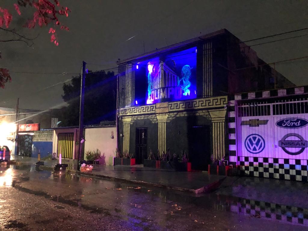 El bar fue asegurado por las autoridades tras el ataque