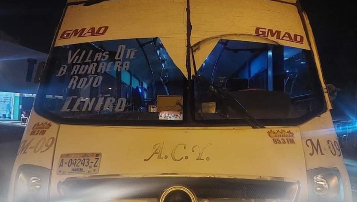 El camionero dejó abandonado su unidad tras el accidente