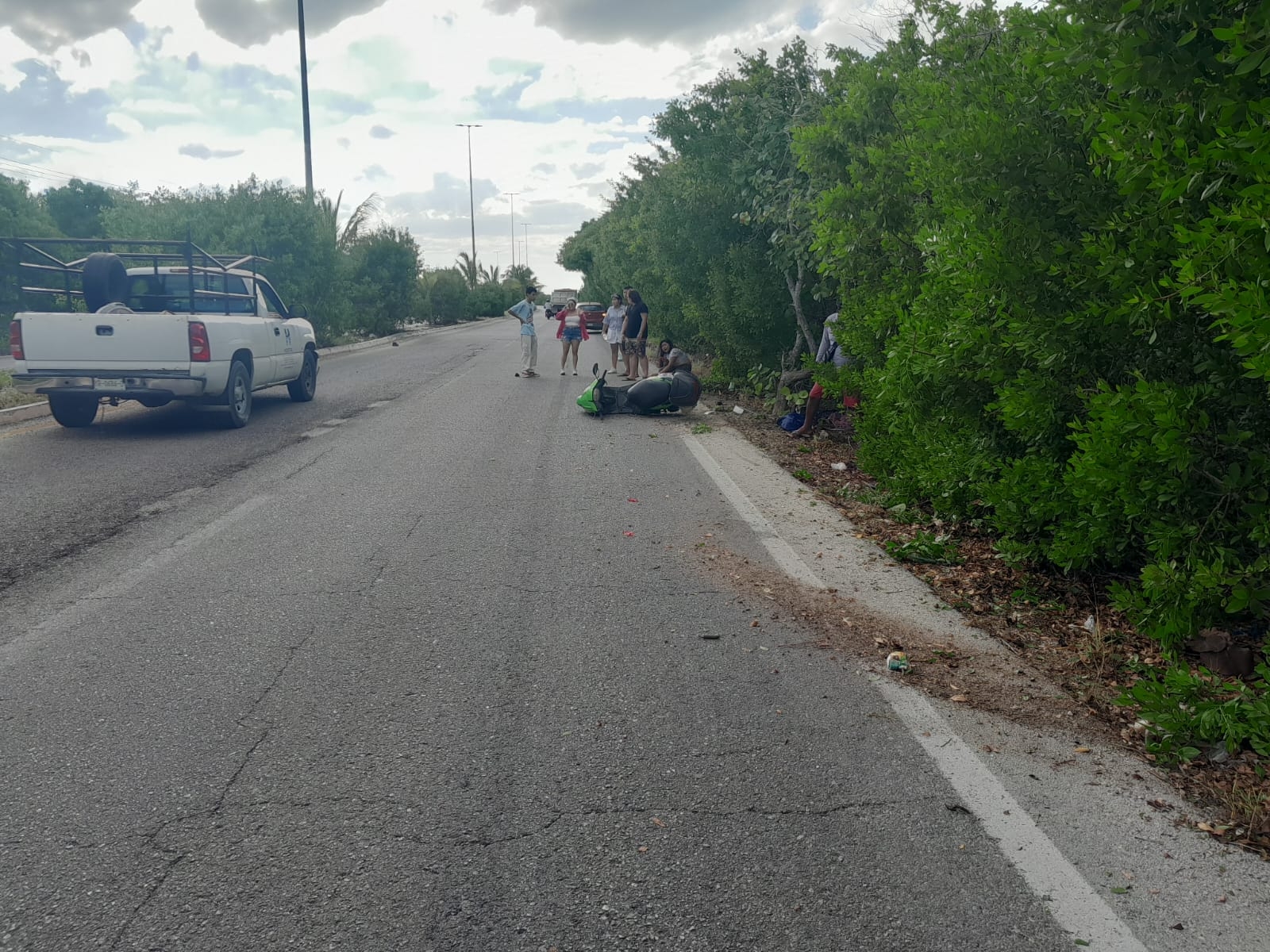 La joven perdió el control, provocando que derrapara cuando viajaba junto a su madre