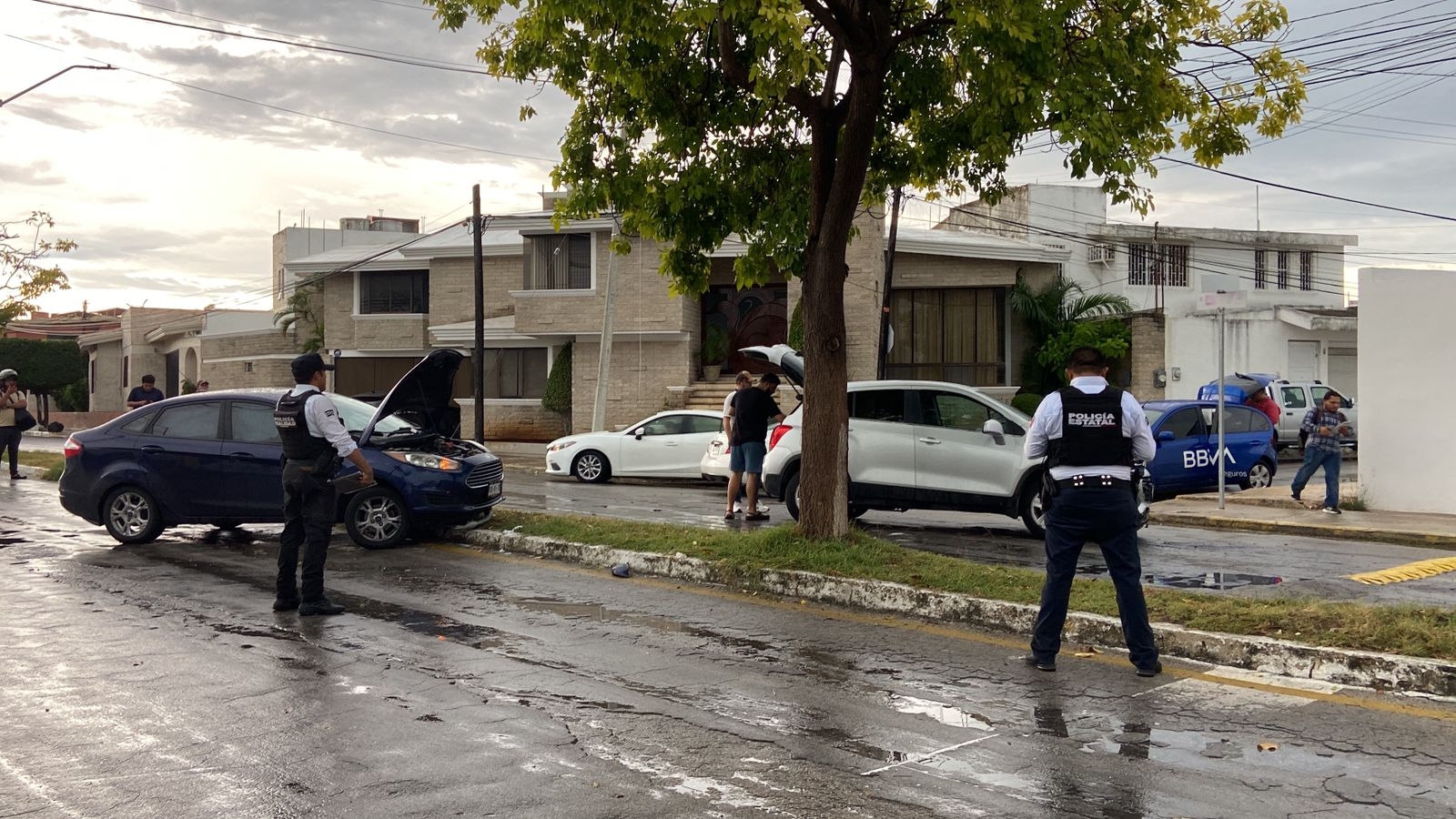 Solamente se registraron daños materiales en el choque