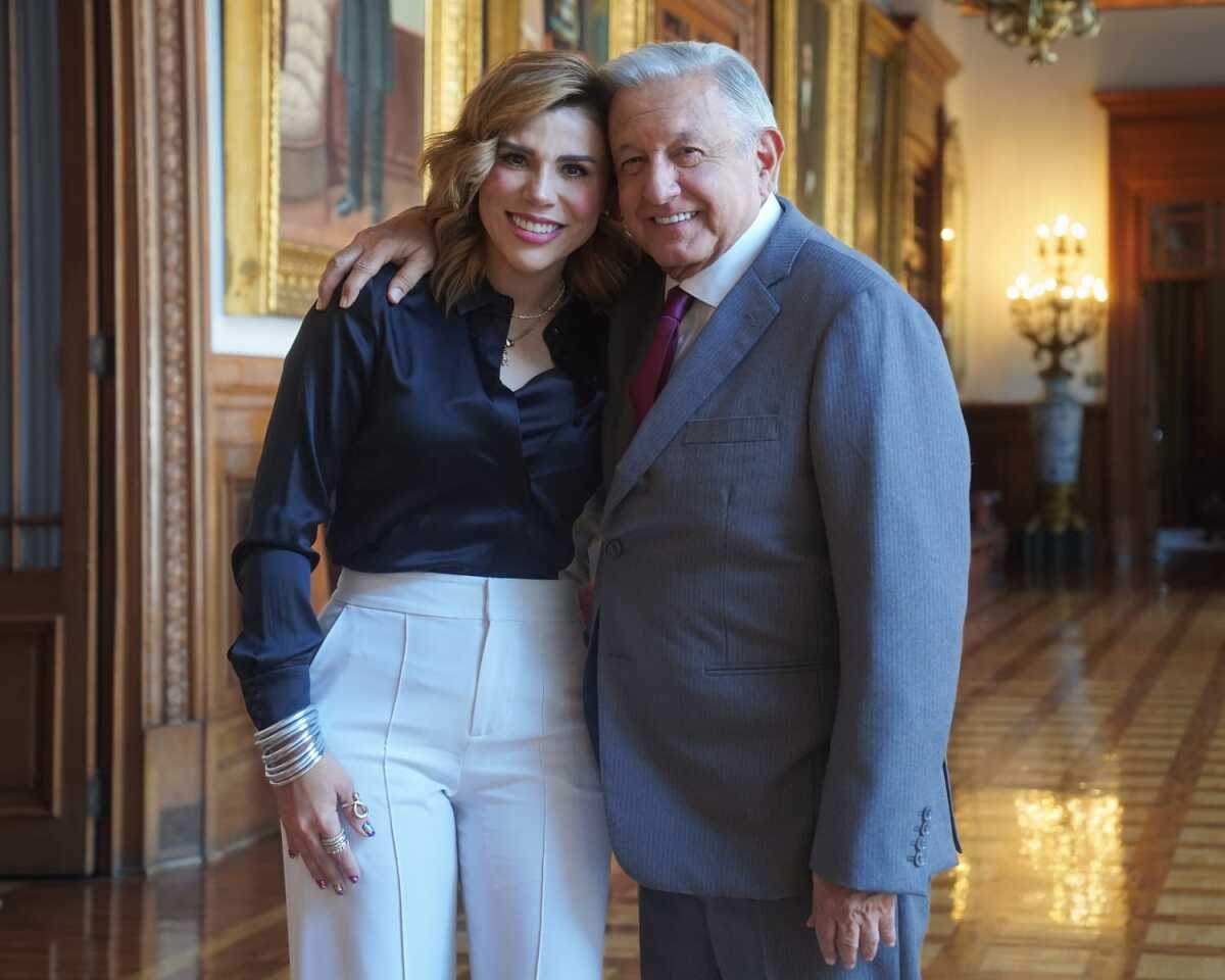 AMLO asiste al segundo Informe de Resultados de la gobernadora Marina del Pilar