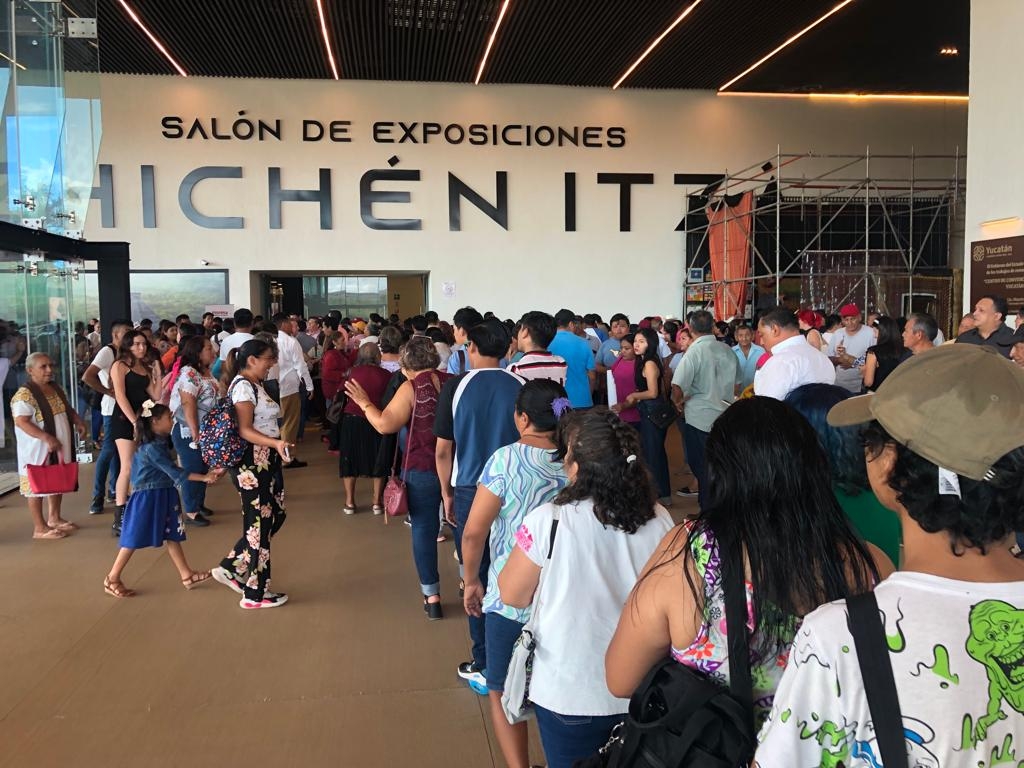 Morenistas de todo Yucatán llegaron este domingo al Siglo XXI