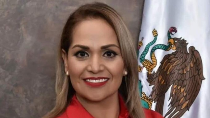 La alcaldesa de Nuevo Casas Grandes, Chihuahua, fue detenida la noche de este domingo