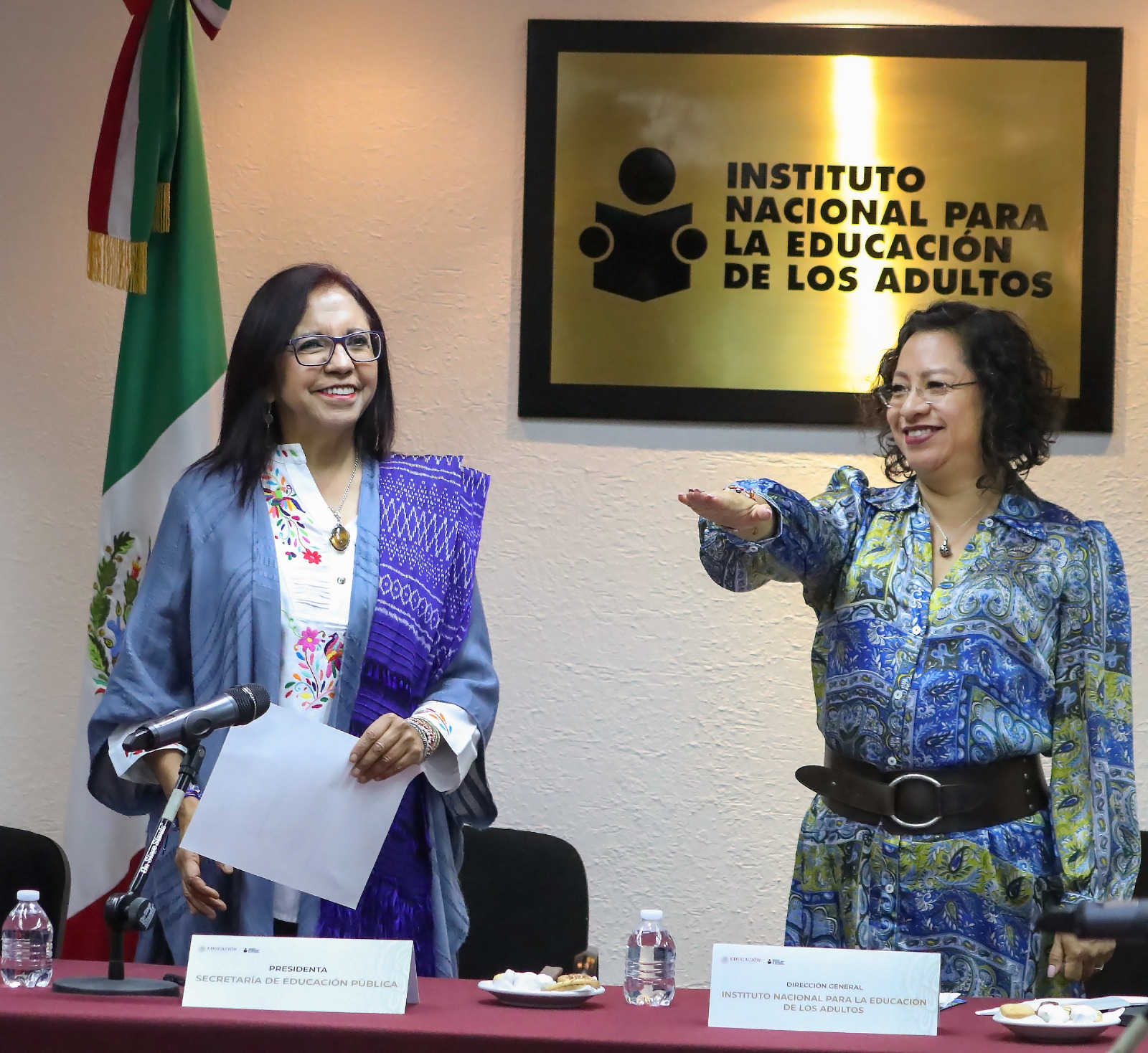 Yadira Ixchel George Hernández es la nueva encargada del INEA Yadira Ixchel George Hernández es la nueva encargada del INEA