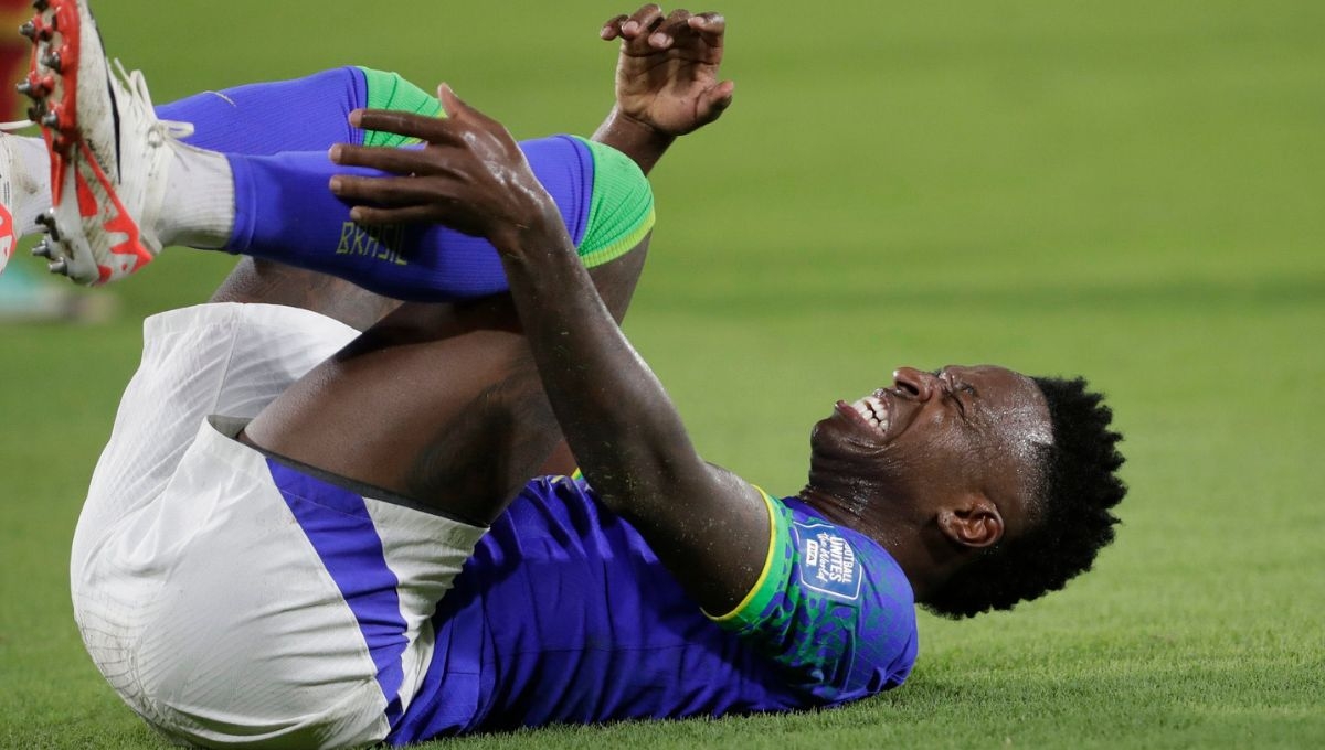 El delantero brasileño del Real Madrid, Vinicius, se lesionó en un partido de su selección contra Colombia El delantero brasileño del Real Madrid, Vinicius, se lesionó en un partido de su selección contra Colombia