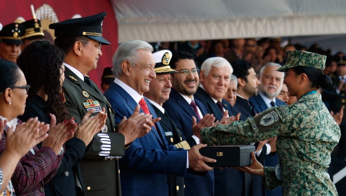 Andrés Manuel López Obrador subrayó el apoyo que las fuerzas armadas le han brindado a su administración