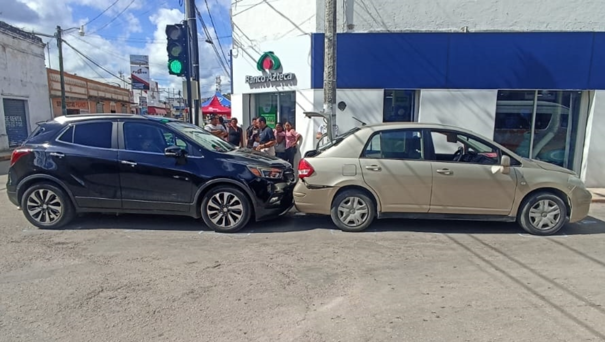 Tras varios minutos de diálogo entre los afectados, indicaron haber llegado a un acuerdo Tras varios minutos de diálogo entre los afectados, indicaron haber llegado a un acuerdo
