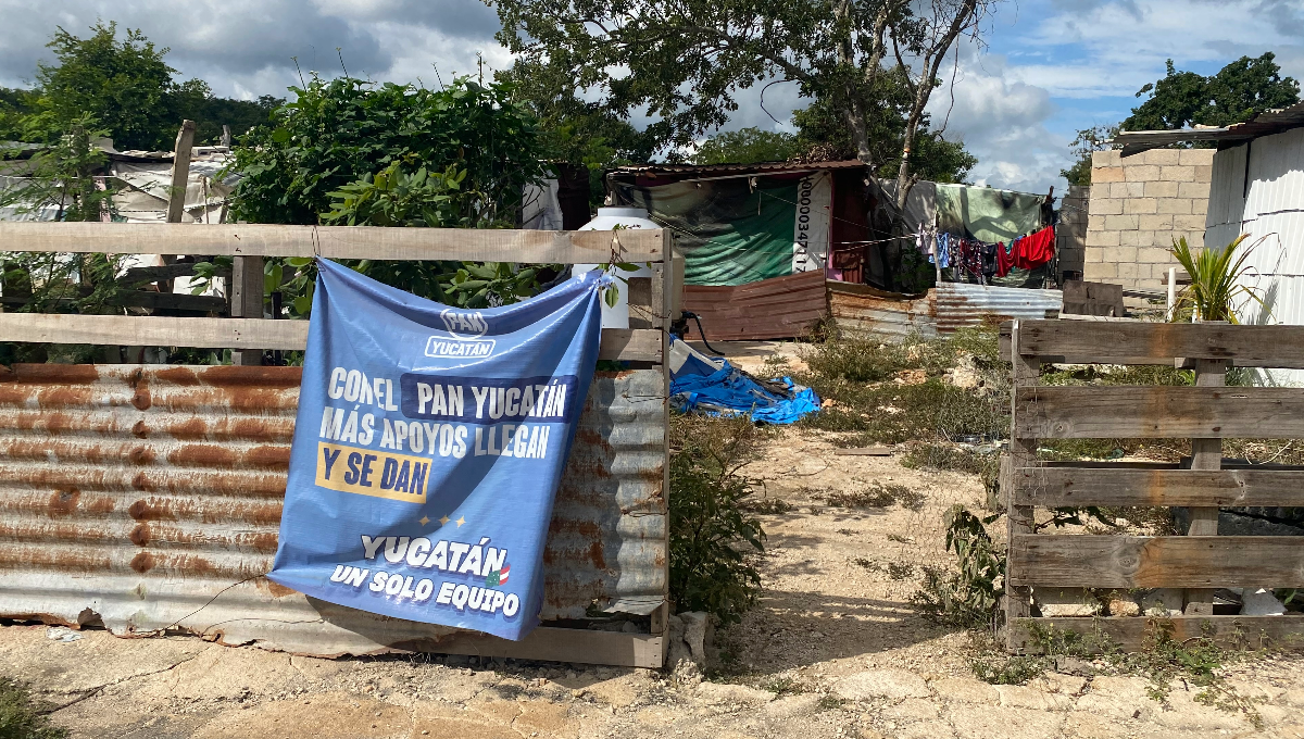 Ahora, estas personas lamentan haber sido utilizadas como elementos de decoración en la campaña