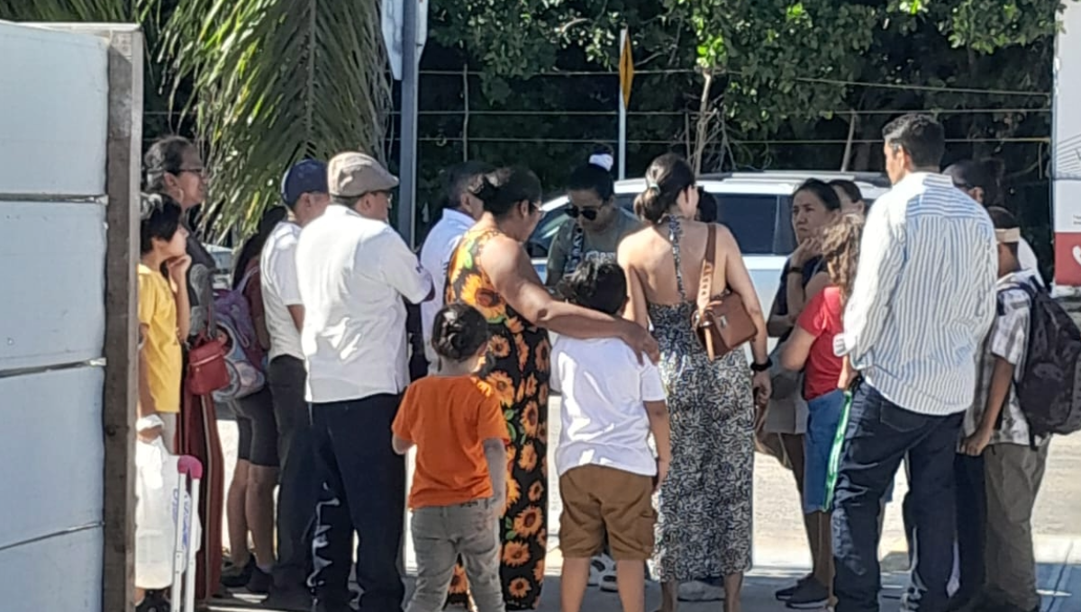 Los padres de familia exponen que es un peligro porque a tan sólo 20 metros de donde estará la cisterna para almacenar el combustible