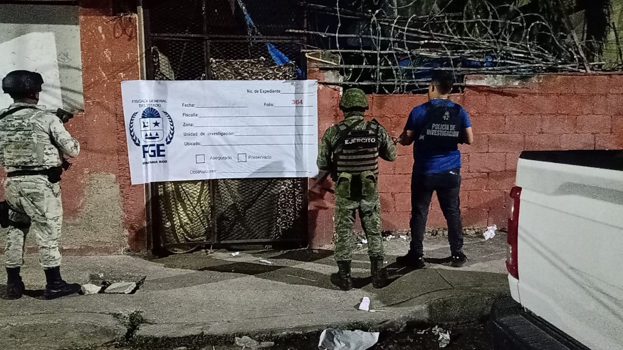 FGE Quintana Roo detiene a 12 presuntos narcomenudistas en Playa del Carmen