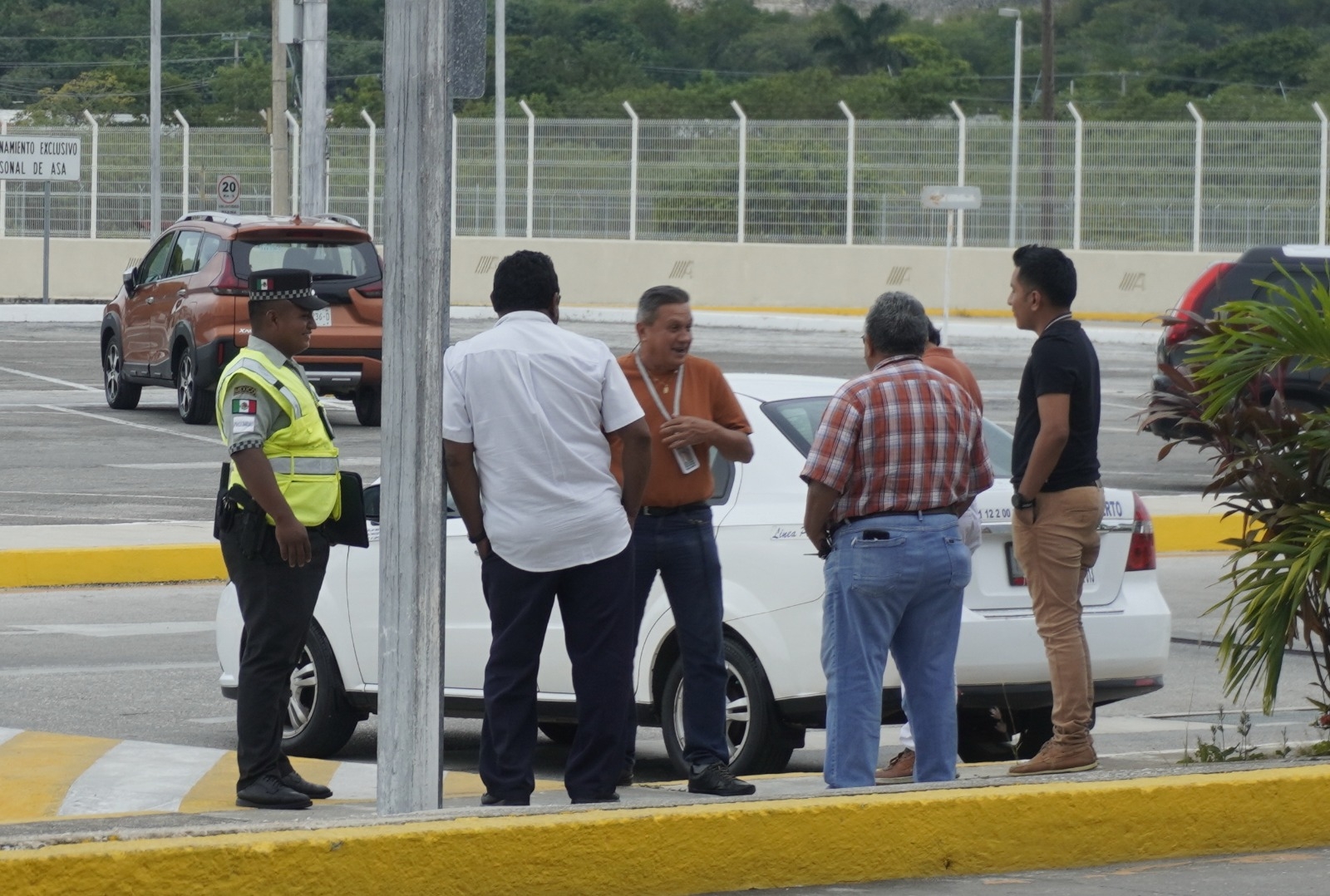 Se verificarán los documentos en regla de los taxistas del aeropuerto de Campeche