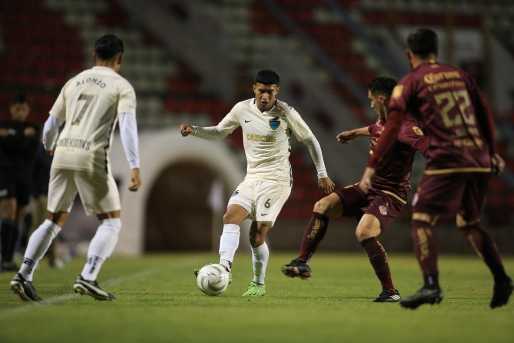 El Cancún FC no logró sacar ventaja a que tenía un hombre de más en el campo