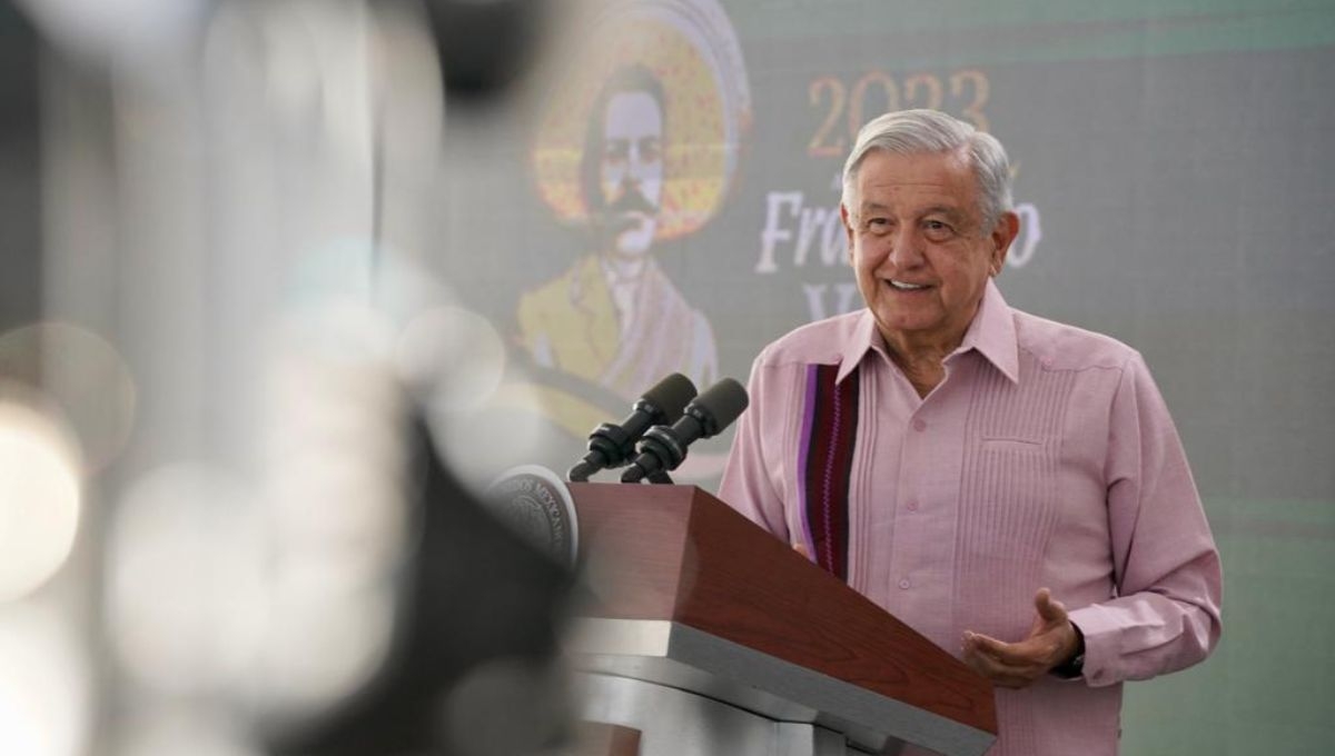 Andrés Manuel López Obrador encabeza este viernes 24 de noviembre, la conferencia mañanera desde Oaxaca.