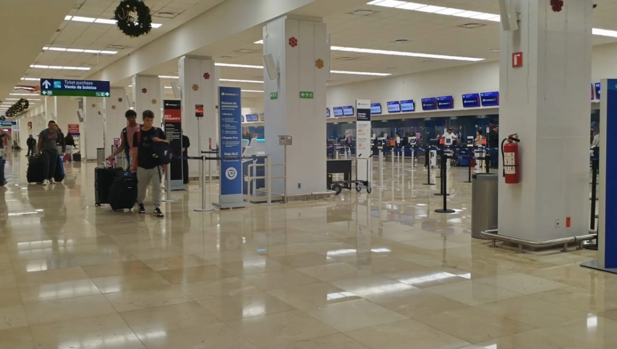 Reportan baja afluencia en los vuelos de este viernes