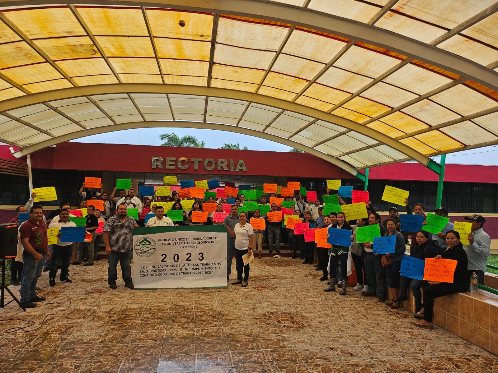 La Rectoría del Tecnológico de Campeche en Ciudad del Carmen ha ignorado las demandas de los sindicalizados