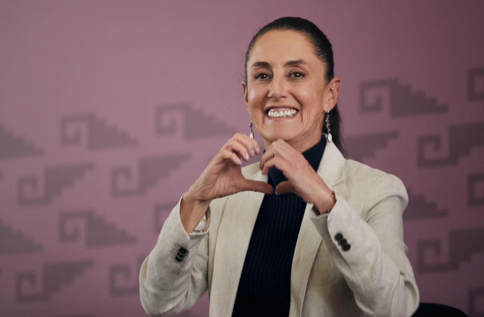 Claudia Sheinbaum quiere mantener las conferencias mañaneras