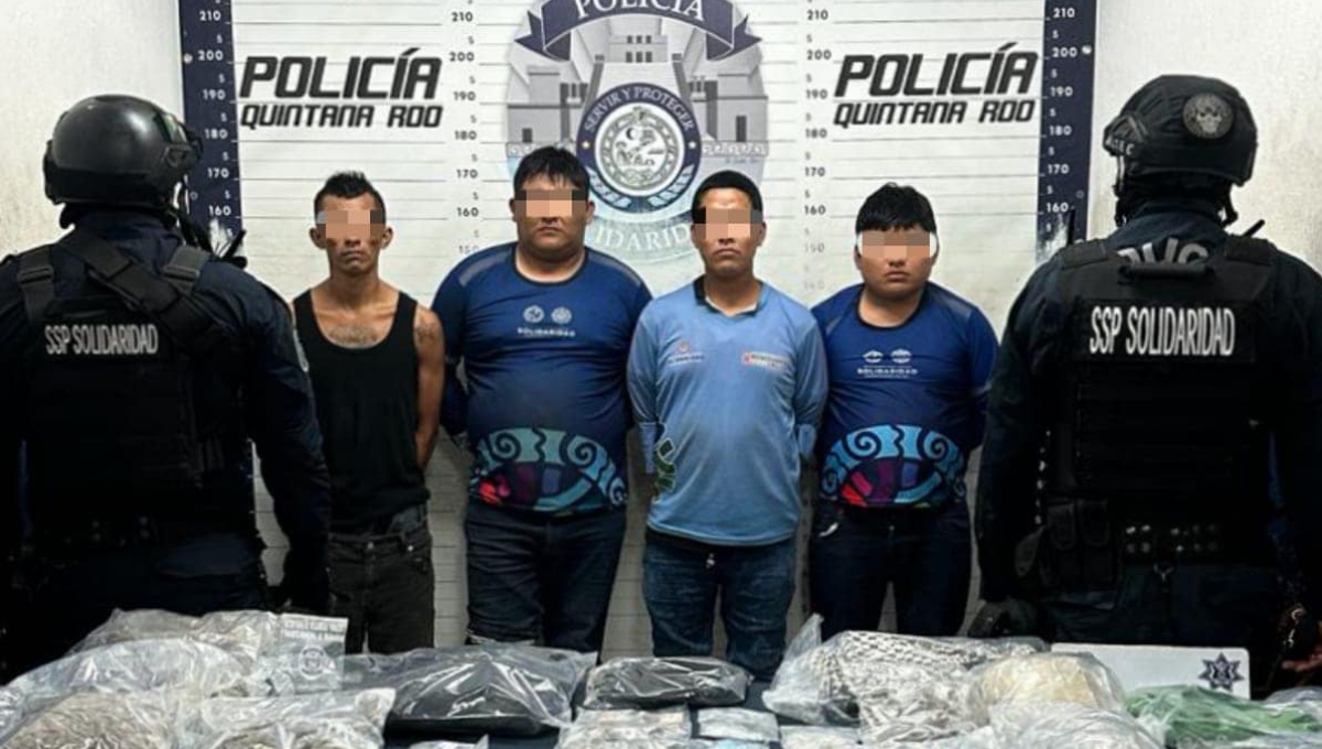 Los cuatro hombres fueron detenidos por presunto narcomenudeo